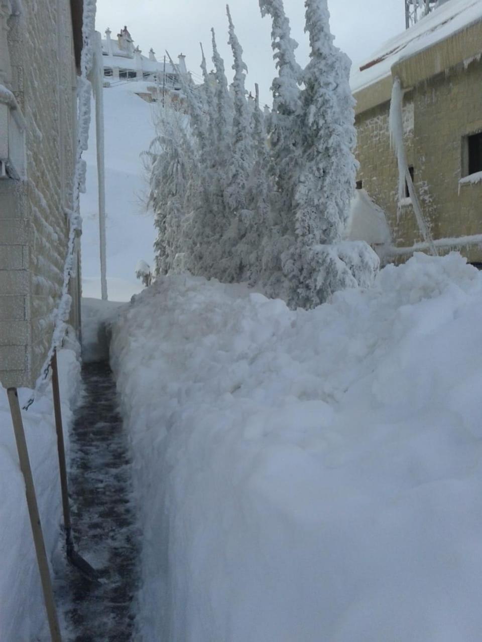 Stone Chalets Fārayyā Εξωτερικό φωτογραφία