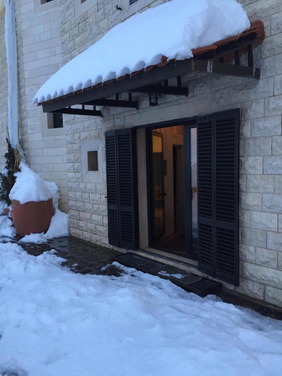 Stone Chalets Fārayyā Εξωτερικό φωτογραφία